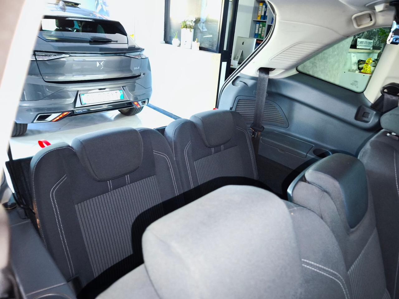 Ford C-Max 7 1.6 TDCi 115CV Titanium 7 posti