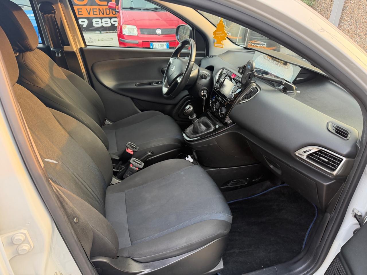 LANCIA YPSILON 1.2 BENZINA EURO6D-TEMP 104.000KM