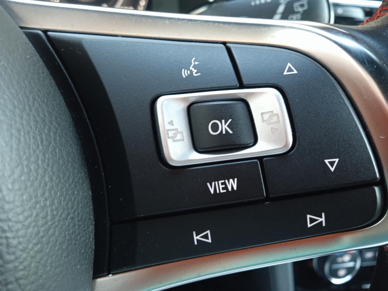 Volkswagen Golf GTI PERFORMANCE FULL LED VIRTUAL KOPTIT APPEL CAR PLAY SENS PARK NAVY IN ARRIVO OPZIONABILE