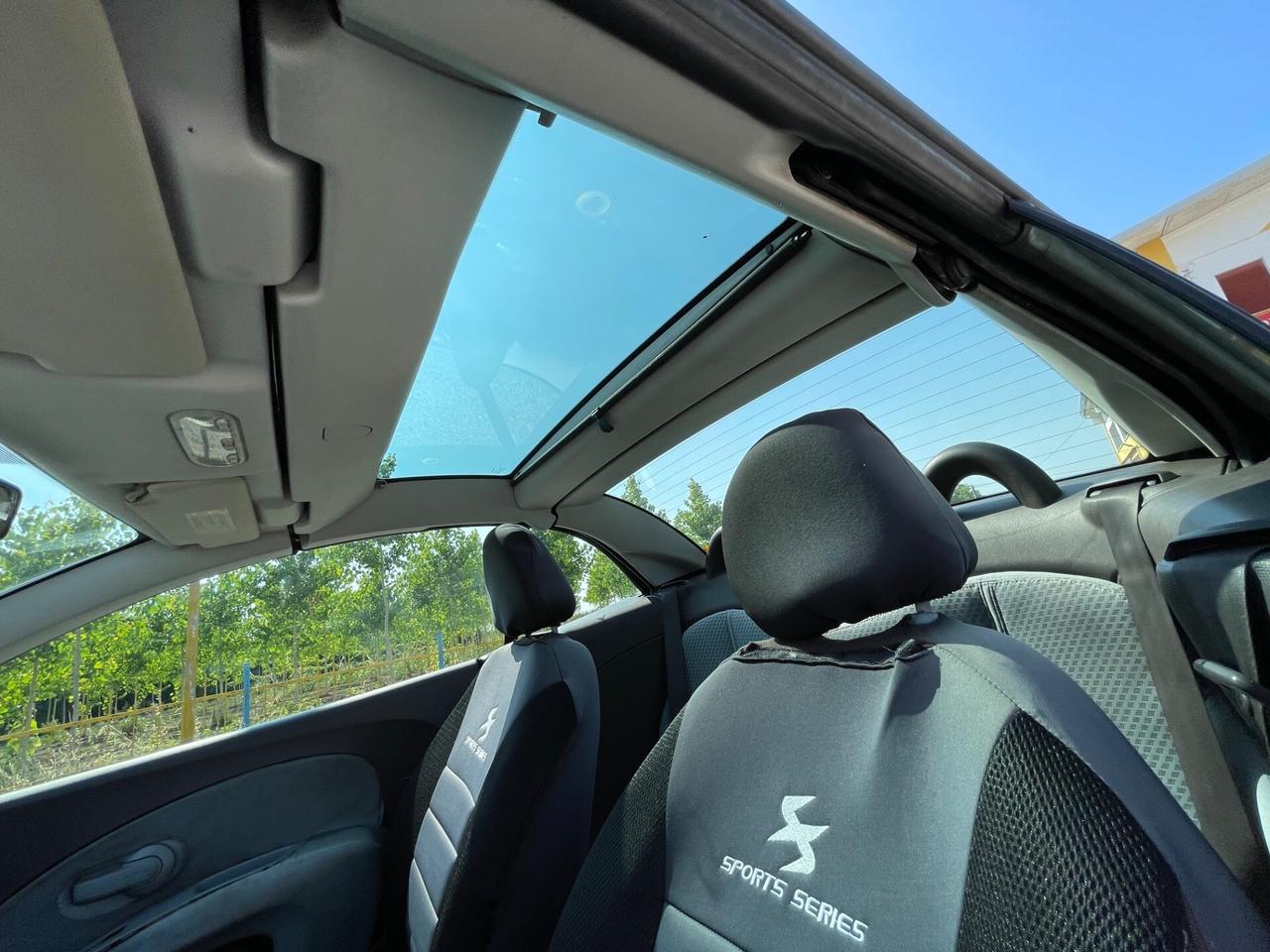 Nissan Micra C+C 1.4 16V Sport