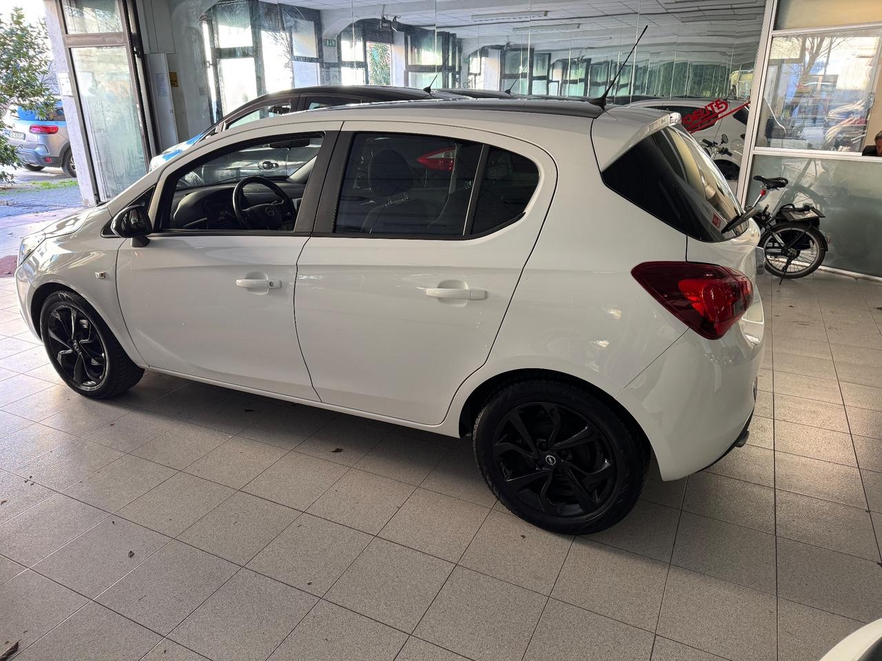 Opel Corsa 1.4 90CV GPL Tech 5 porte b-Color