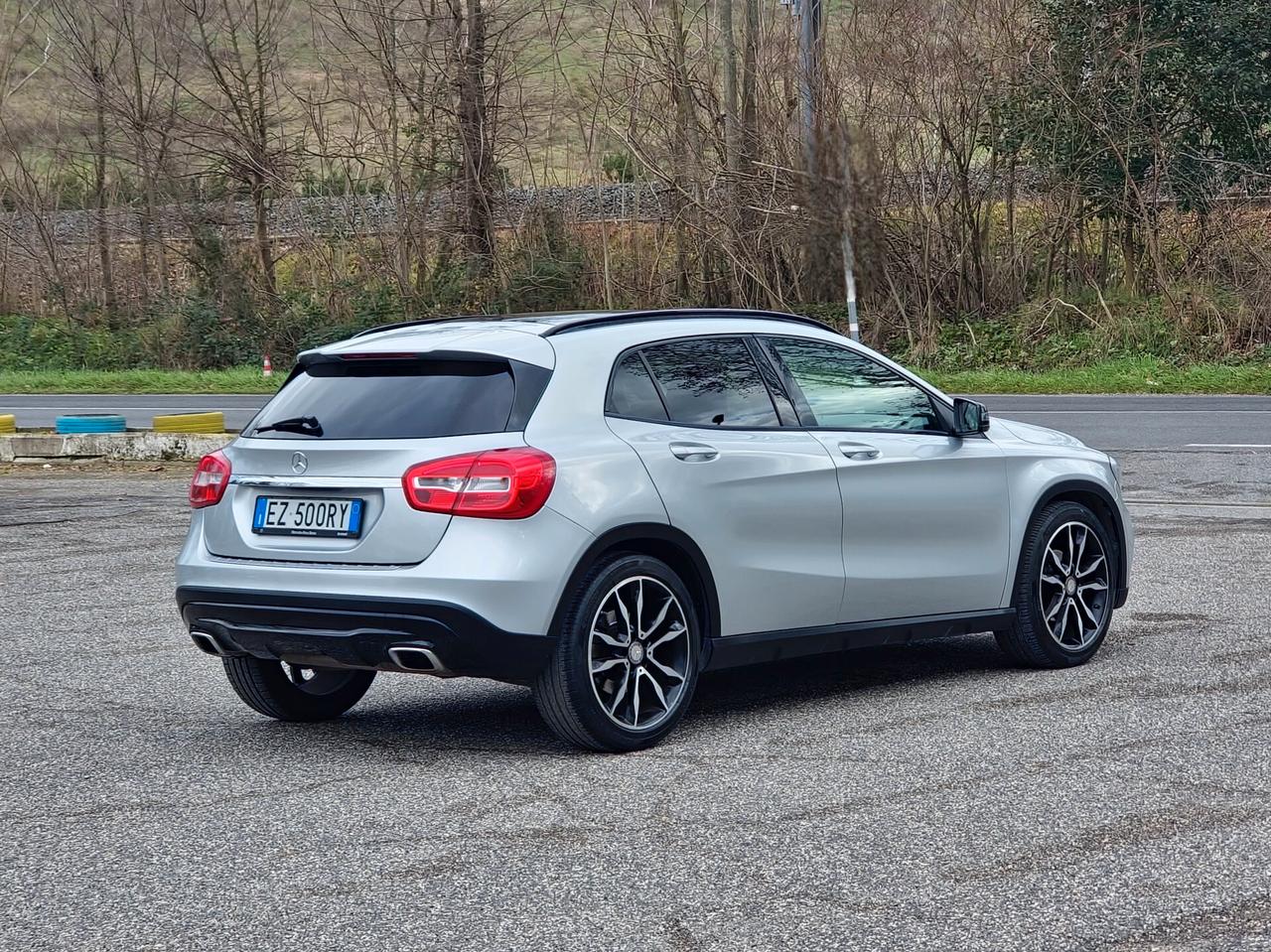 Mercedes-benz GLA 200 GLA 200 CDI Automatic Premium 2015-E6