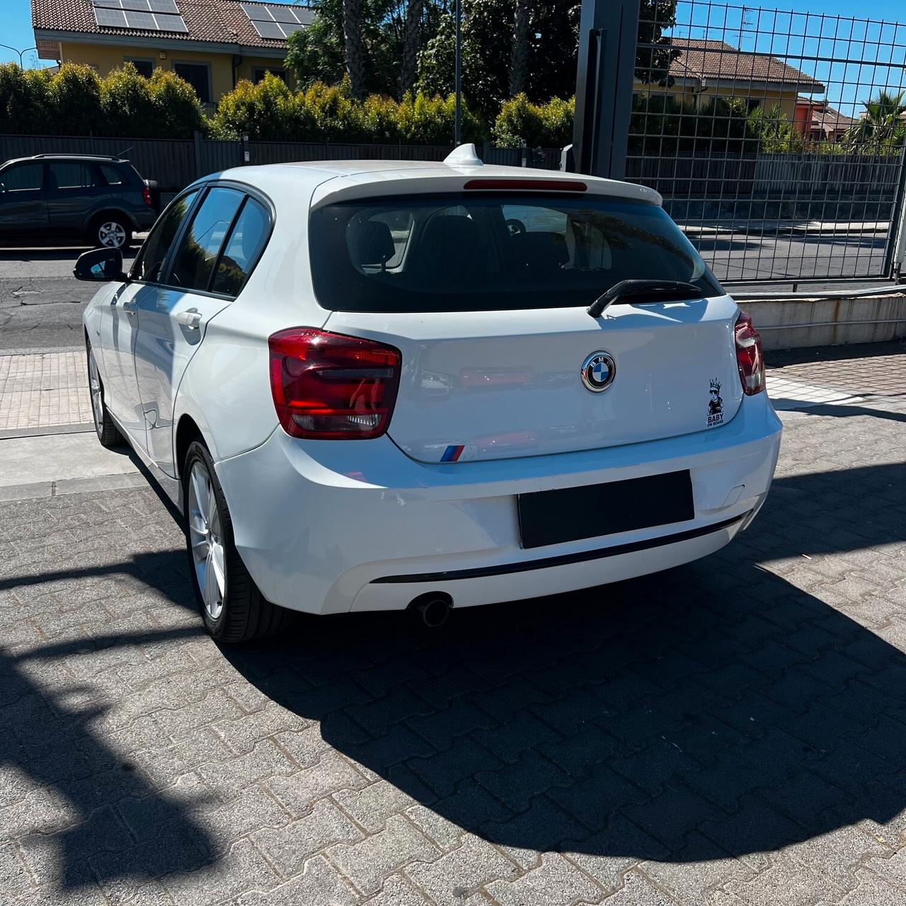 Bmw 114 114d 5p. Unique