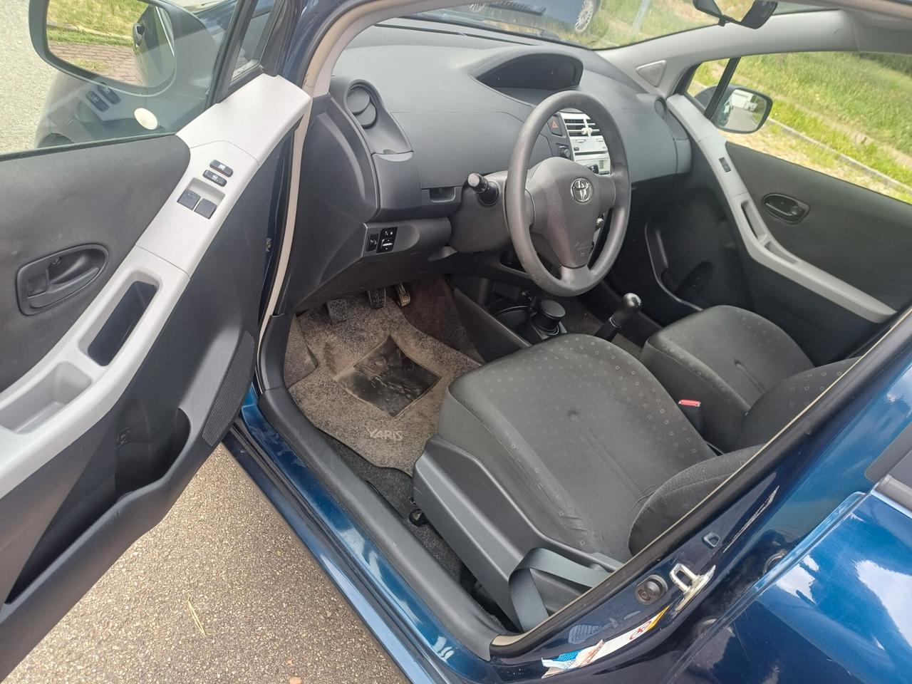 Toyota Yaris 1.3 5 porte Sol