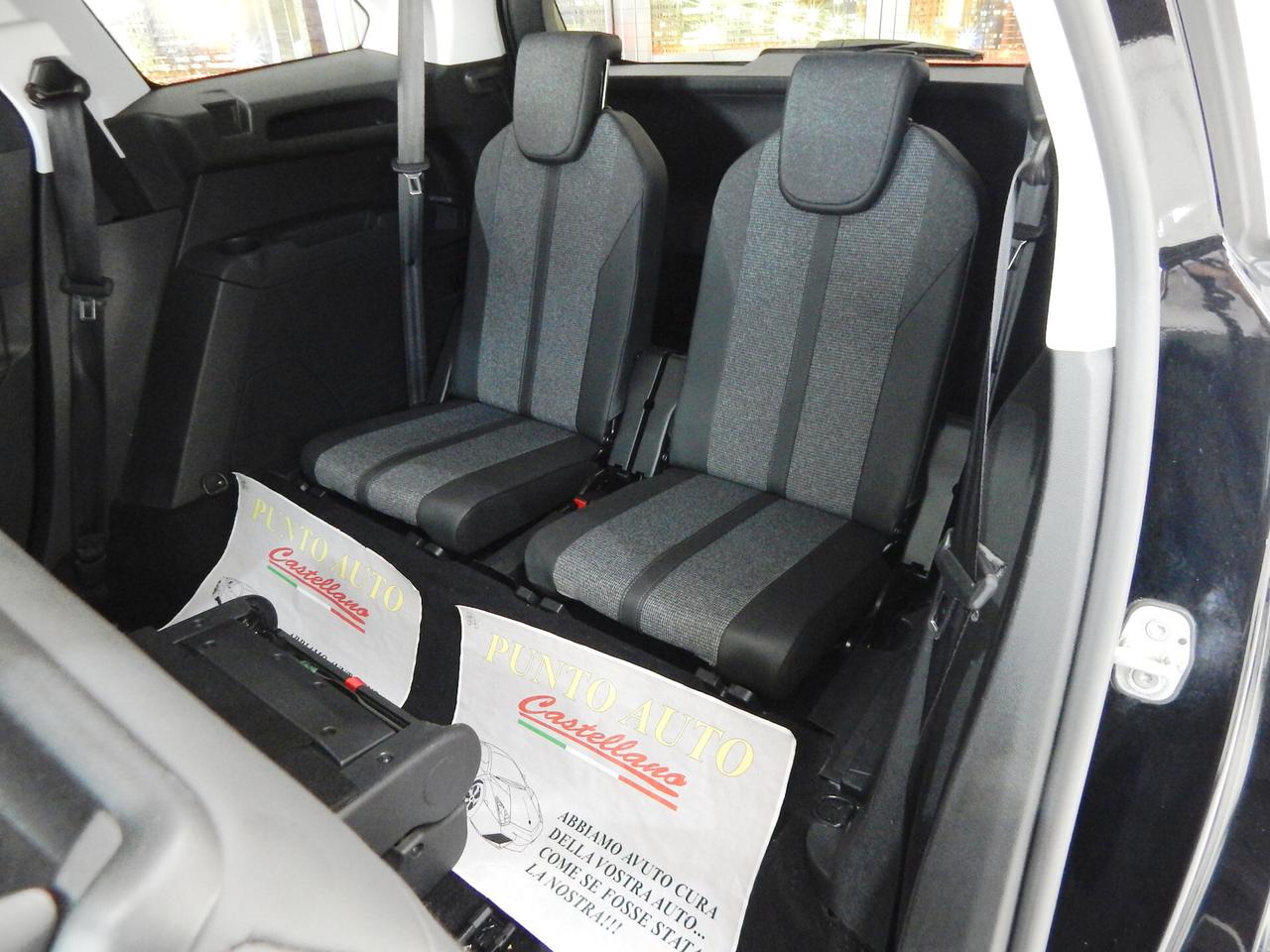 Peugeot 5008 1.5 bluehdi Allure EAT8 7P. TETTO-NAVI-PELLE-PARK