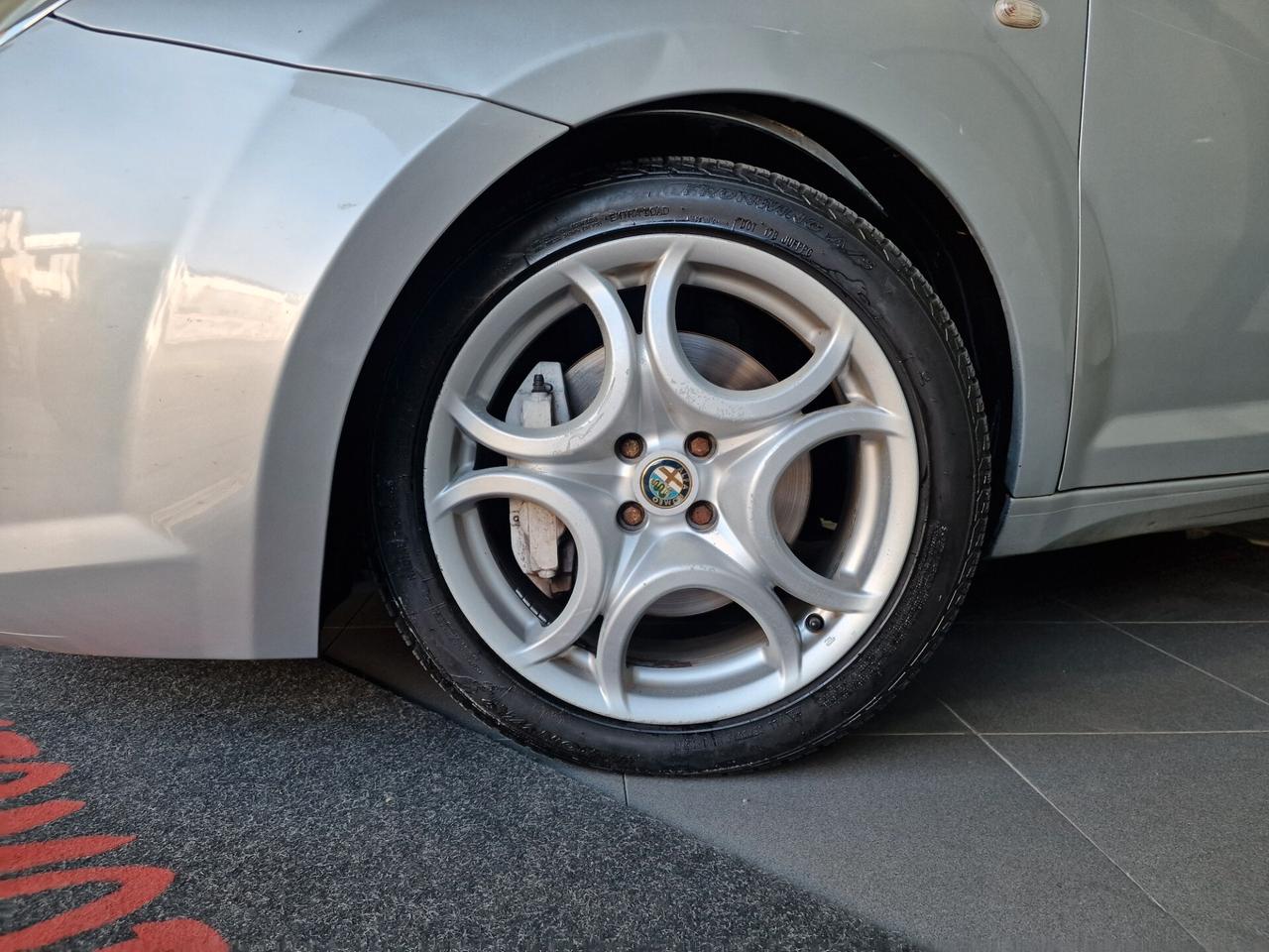 Alfa Romeo MiTo 1.4 T 155 CV BENZ/GPL