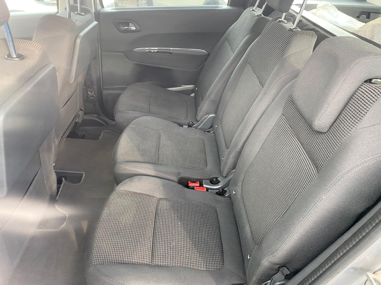 Peugeot 5008 BlueHDi 120 S&S Business