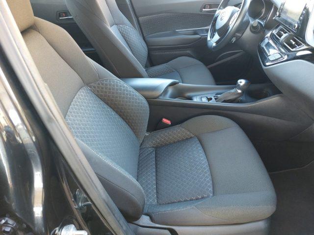 TOYOTA C-HR 1.8 Hybrid E-CVT Business Senza vincolo finanziam.