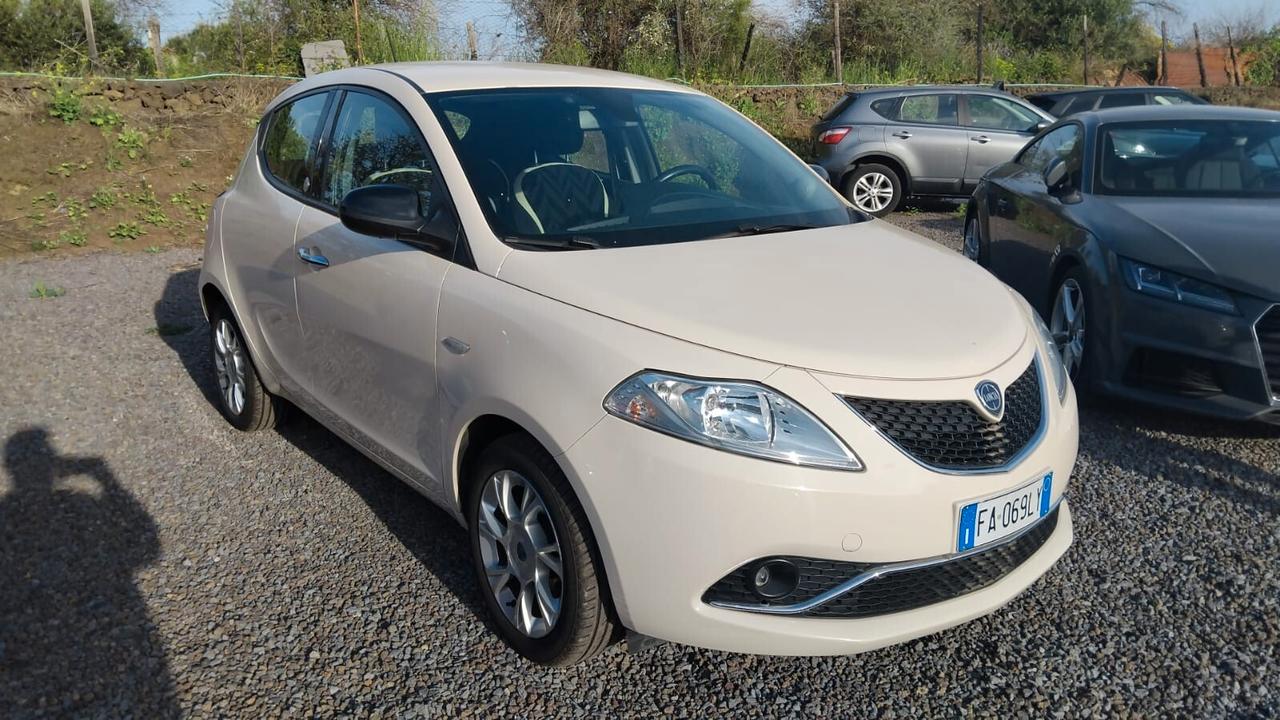 Lancia Ypsilon 1.3 MJT 16V 95 CV 5 porte S&S Gold