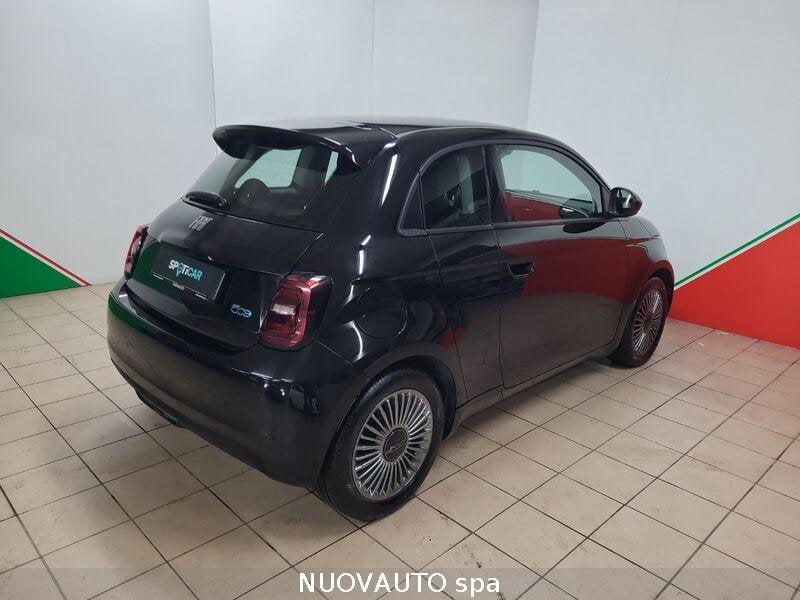 FIAT 500 500e 3+1 42 kWh ICON