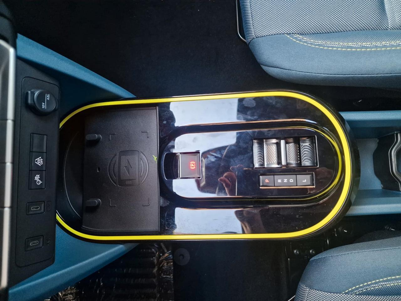 Fiat Grande Panda 1.2 Hybrid 110 CV S&S La Prima