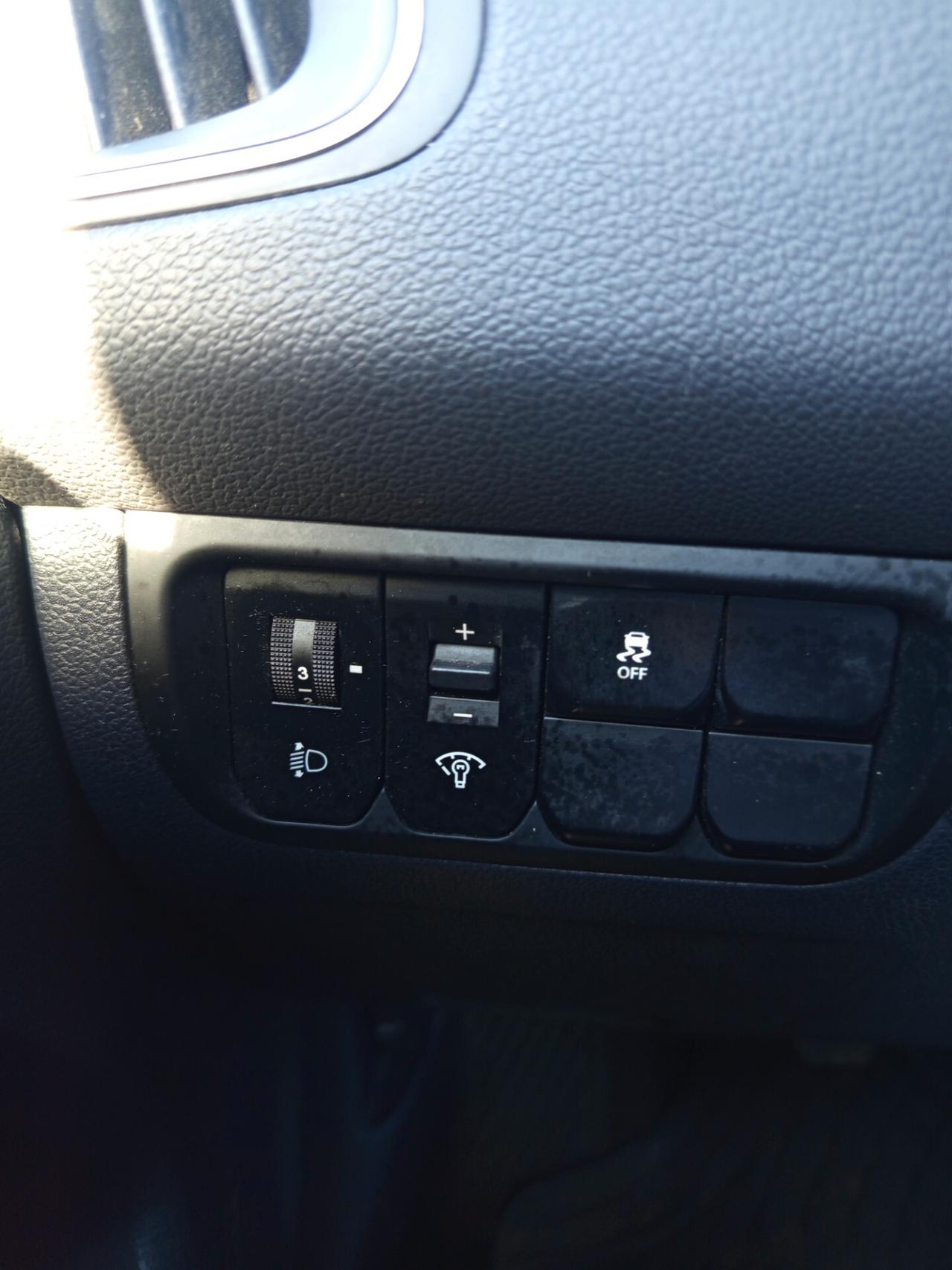 Kia Rio 1.2 CVVT 5p. Cool