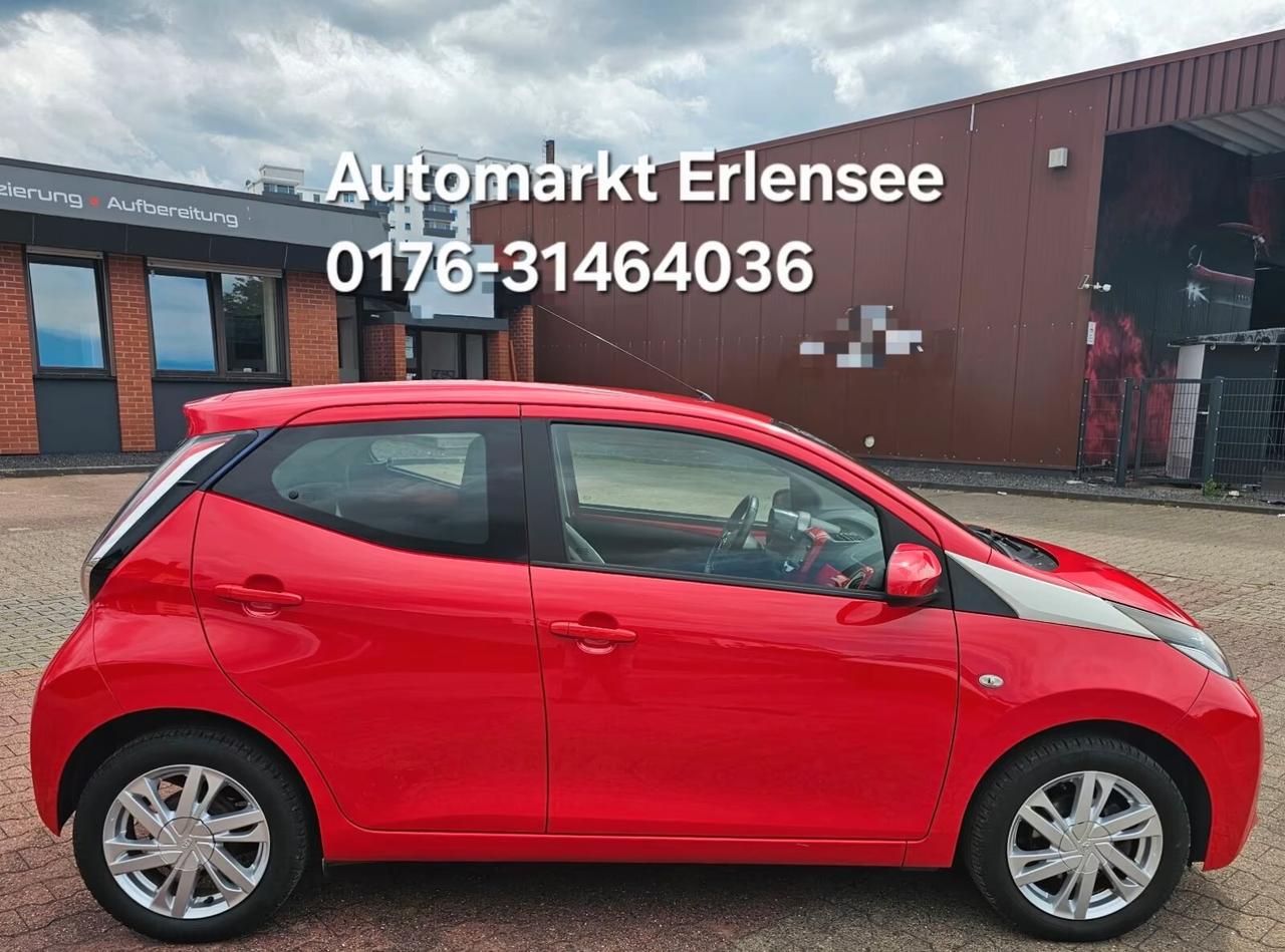 Toyota Aygo 1.0 VVT-i 69 CV 5 porte x-play