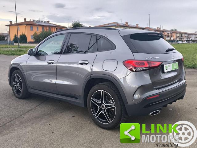 MERCEDES-BENZ GLA 250 e Plug-in hybrid Automatic Premium