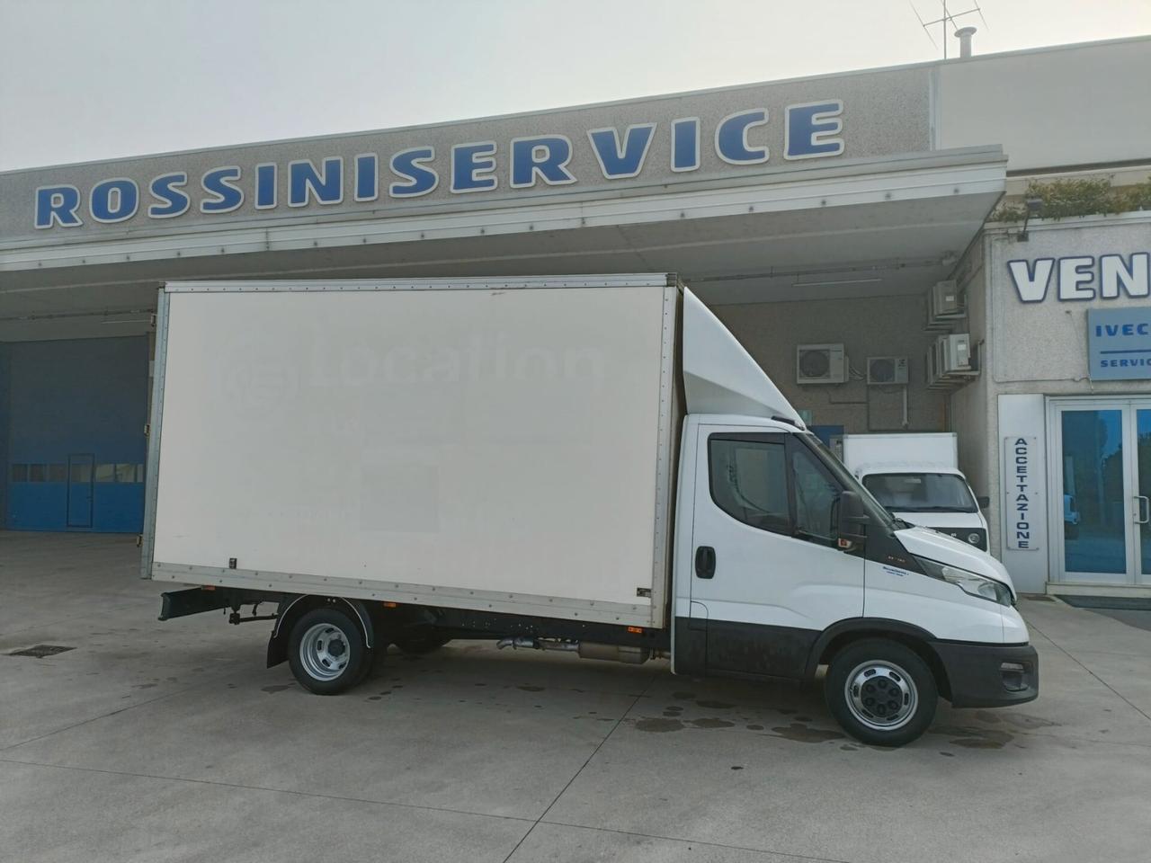 Iveco Daily 35C16 2.3 FURGONE BOX