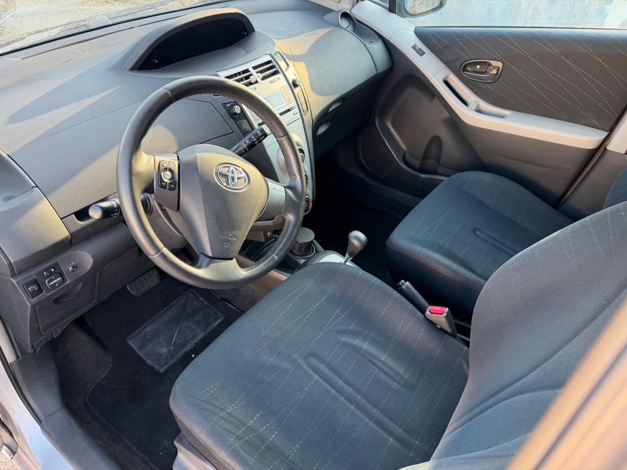 Toyota Yaris 1.3 5 porte Sol