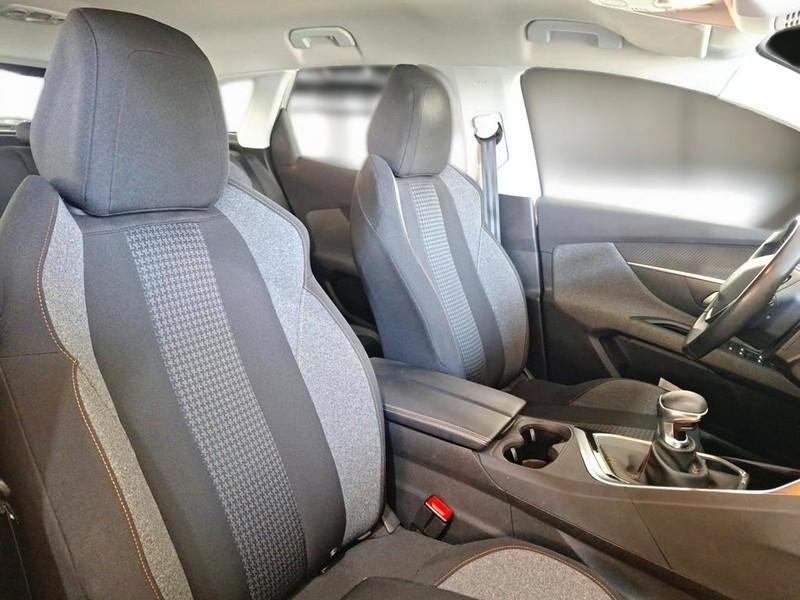 PEUGEOT 3008 BlueHDI 130 S/S Business