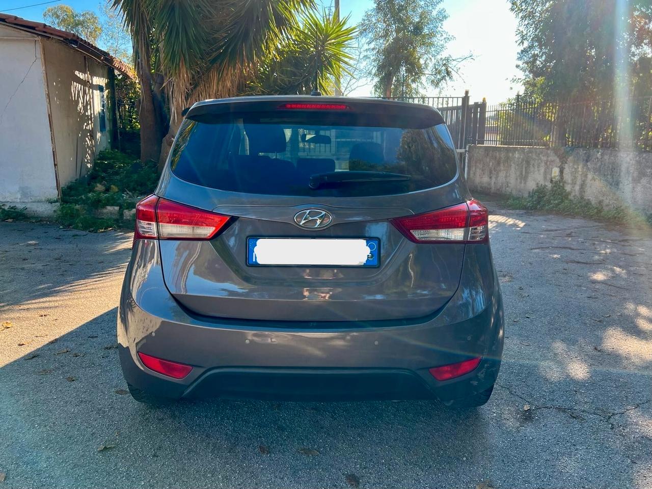 HYUNDAI IX20 1.4 Confort - 2012