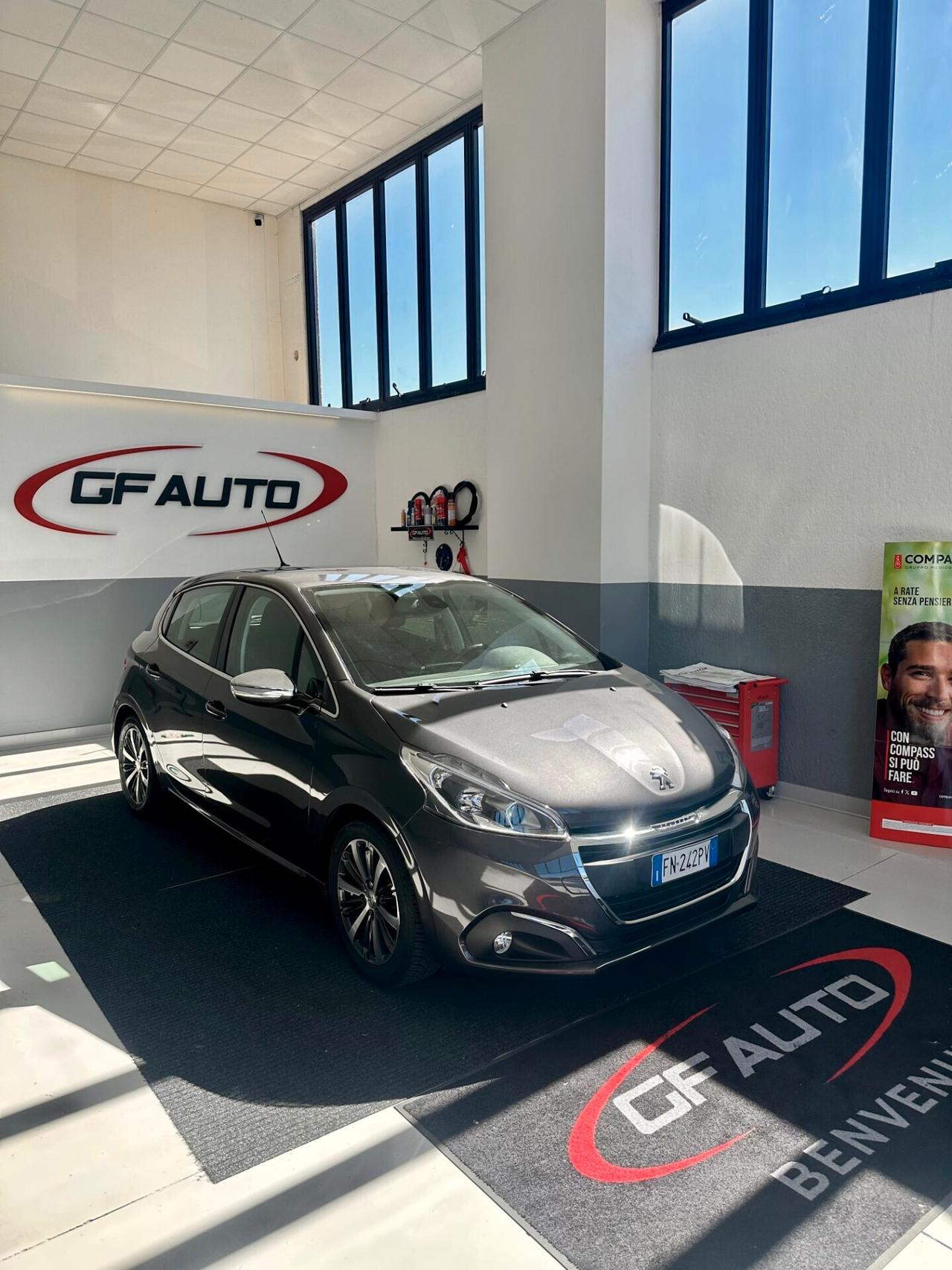 Peugeot 208 BlueHDi 75 5 porte Allure