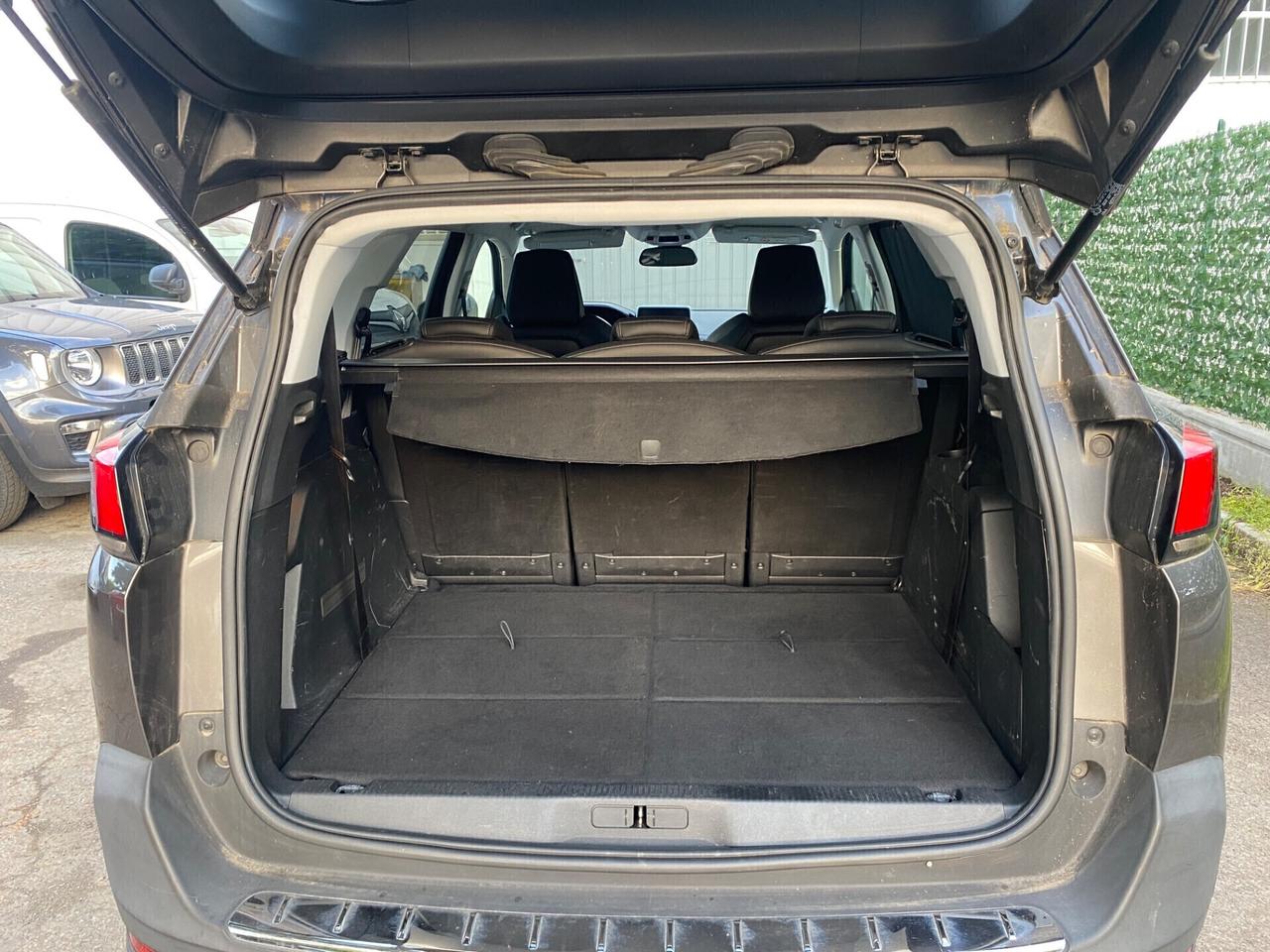 Peugeot 5008 PureTech Turbo 130 S&S EAT8 Allure