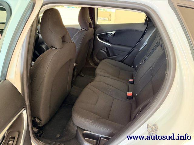 VOLVO V40 Cross Country D2 Geartronic