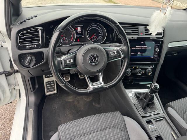 Volkswagen Golf 1.5 TSI 5p. Sport -R line