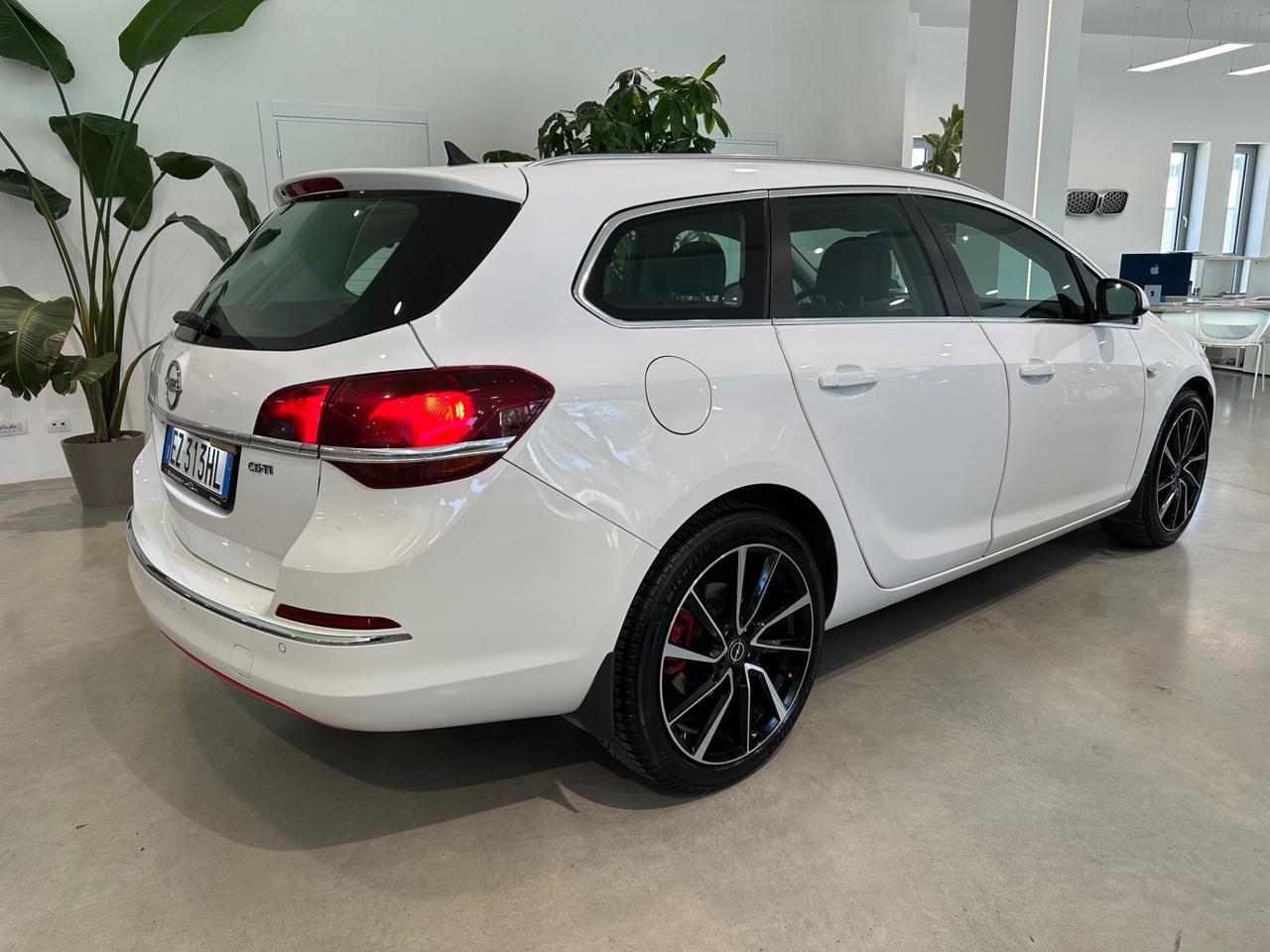 Opel Astra 1.6 CDTI 136CV EcoFLEX S&S 5 porte Cosmo