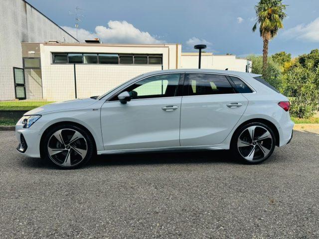 AUDI A3 SPB 35 TDI S tronic S line NAVI - LED - ACC - 19