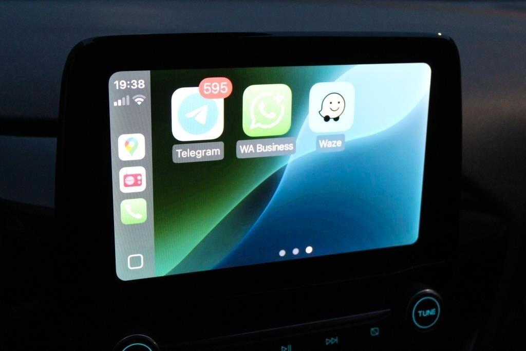FORD Fiesta 1.1 75 CV *LED *Carplay