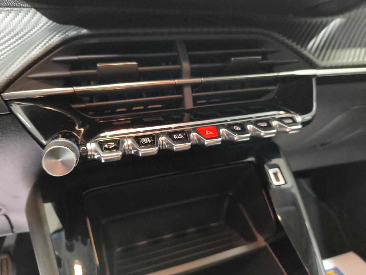 Peugeot 208 PureTech 100 Stop&Start 5 porte GT 15.000 KM