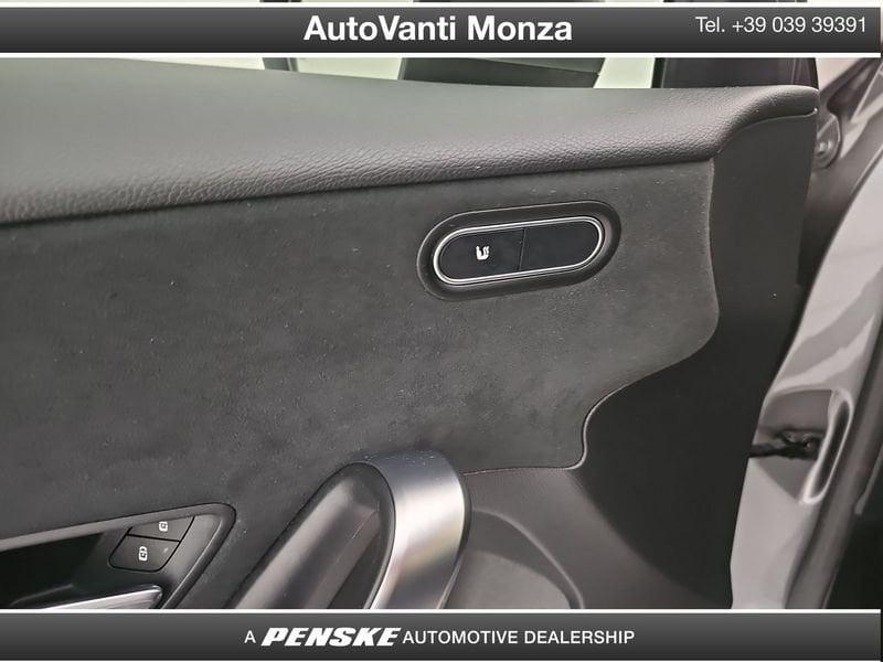 Mercedes-Benz Classe A A 180 AMG Line Premium auto