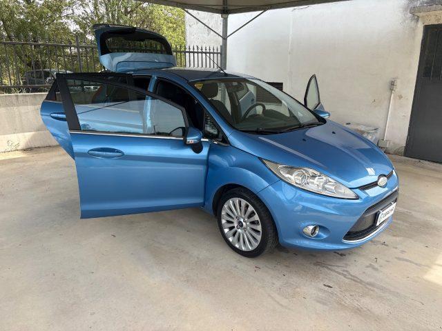 FORD Fiesta 1.2 82 CV 5 porte Titanium OK NEOPATENTATI