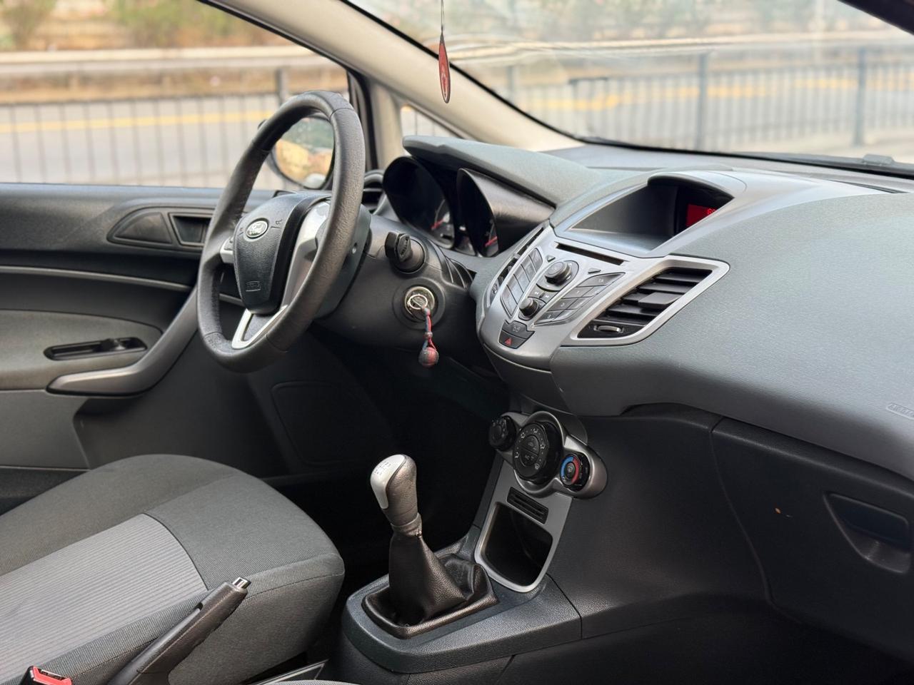 Ford Fiesta 1.2 82CV 3 porte Titanium unico Propietario