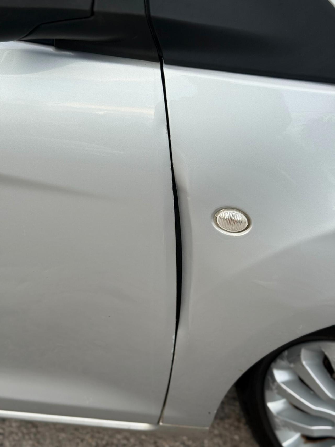 Ford Ka 1.3 TDCi 75CV Titanium
