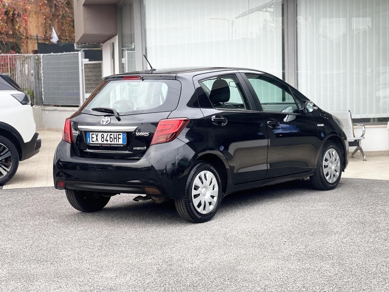 Toyota Yaris 1.5 Hybrid 75CV automatica Neo - 2014