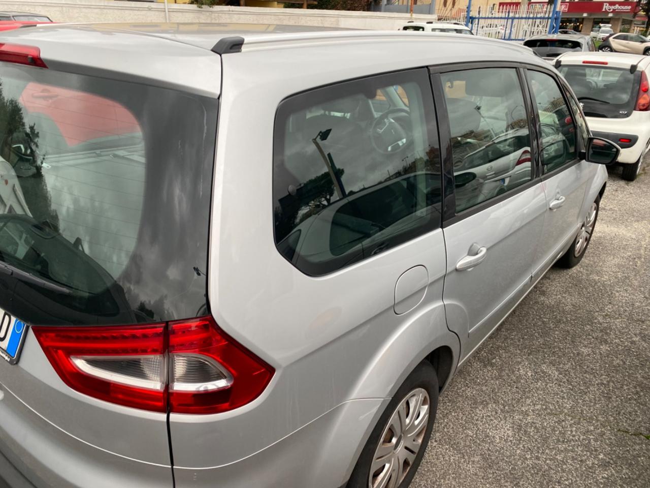 Ford Galaxy Galaxy 2.0 TDCi contovendita