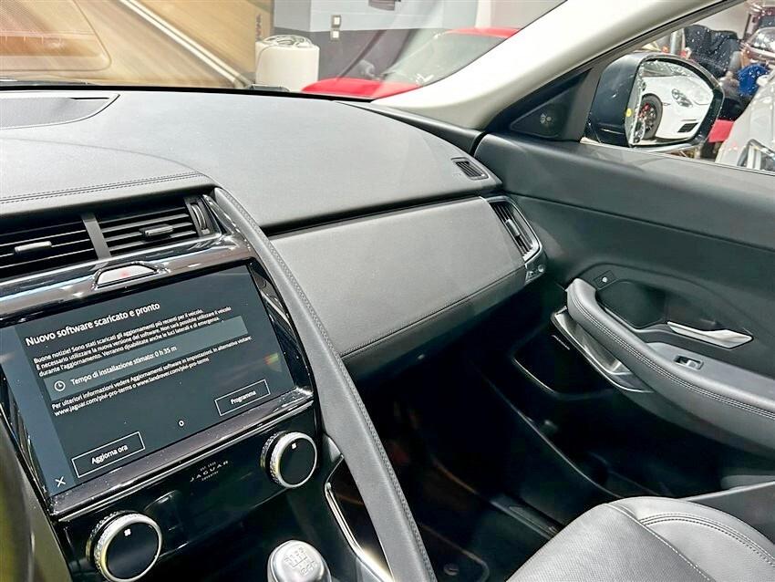 Jaguar E-Pace 2.0D I4 163 CV SE