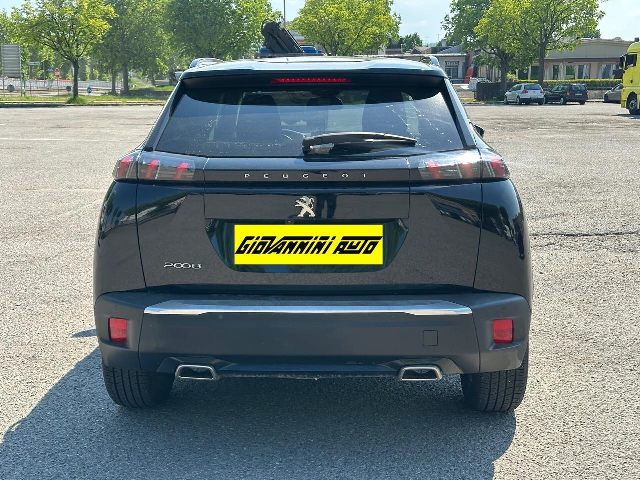 Peugeot 2008 1.2 Benz. EAT8 Allure (Garanzia 24 Mesi)