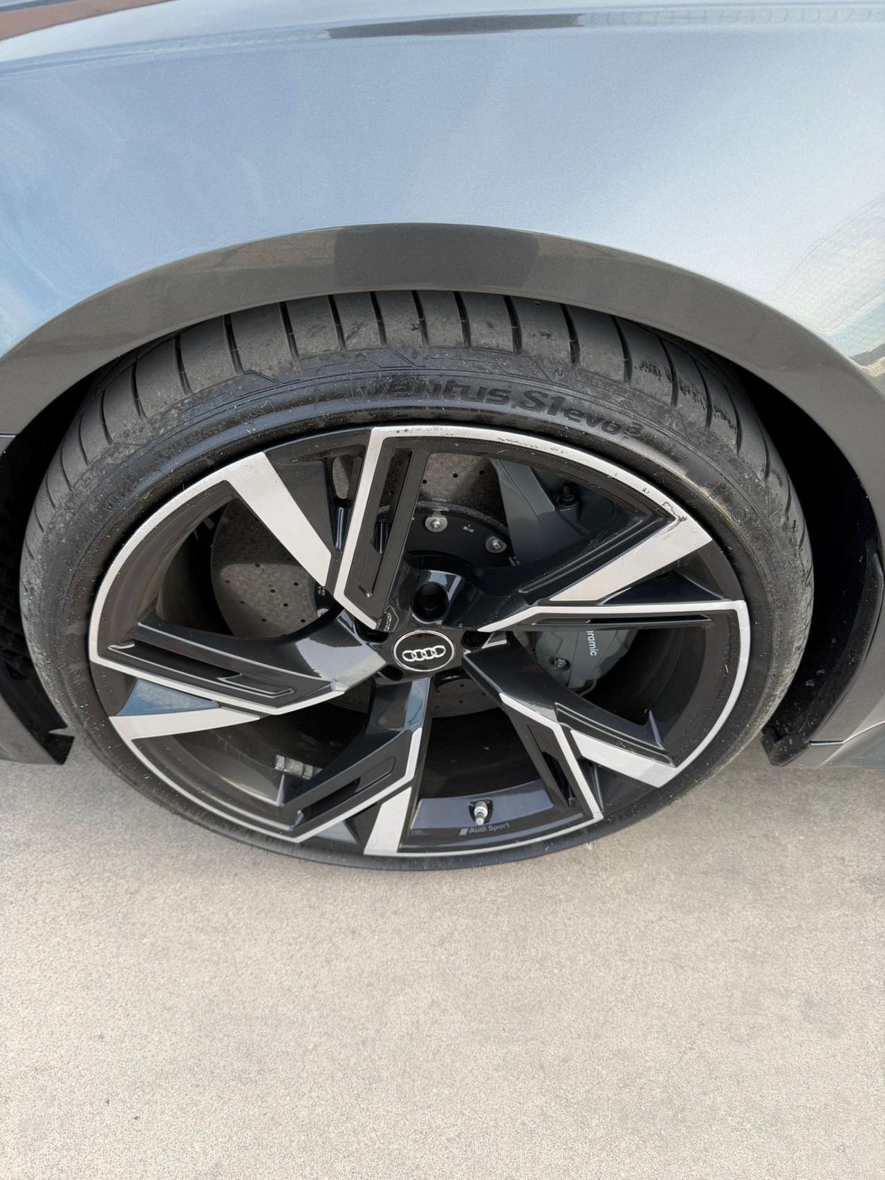 Audi RS6 RS 6 Avant 4.0 TFSI V8 quattro tiptronic