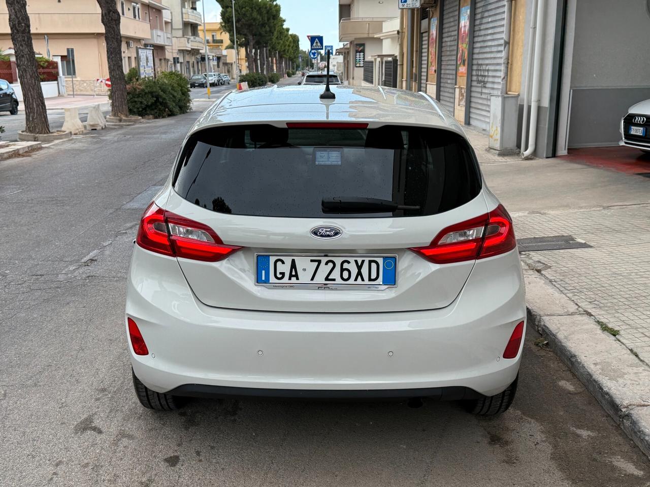 Ford Fiesta 1.5 EcoBlue 5P Titanium LED CARPLAY