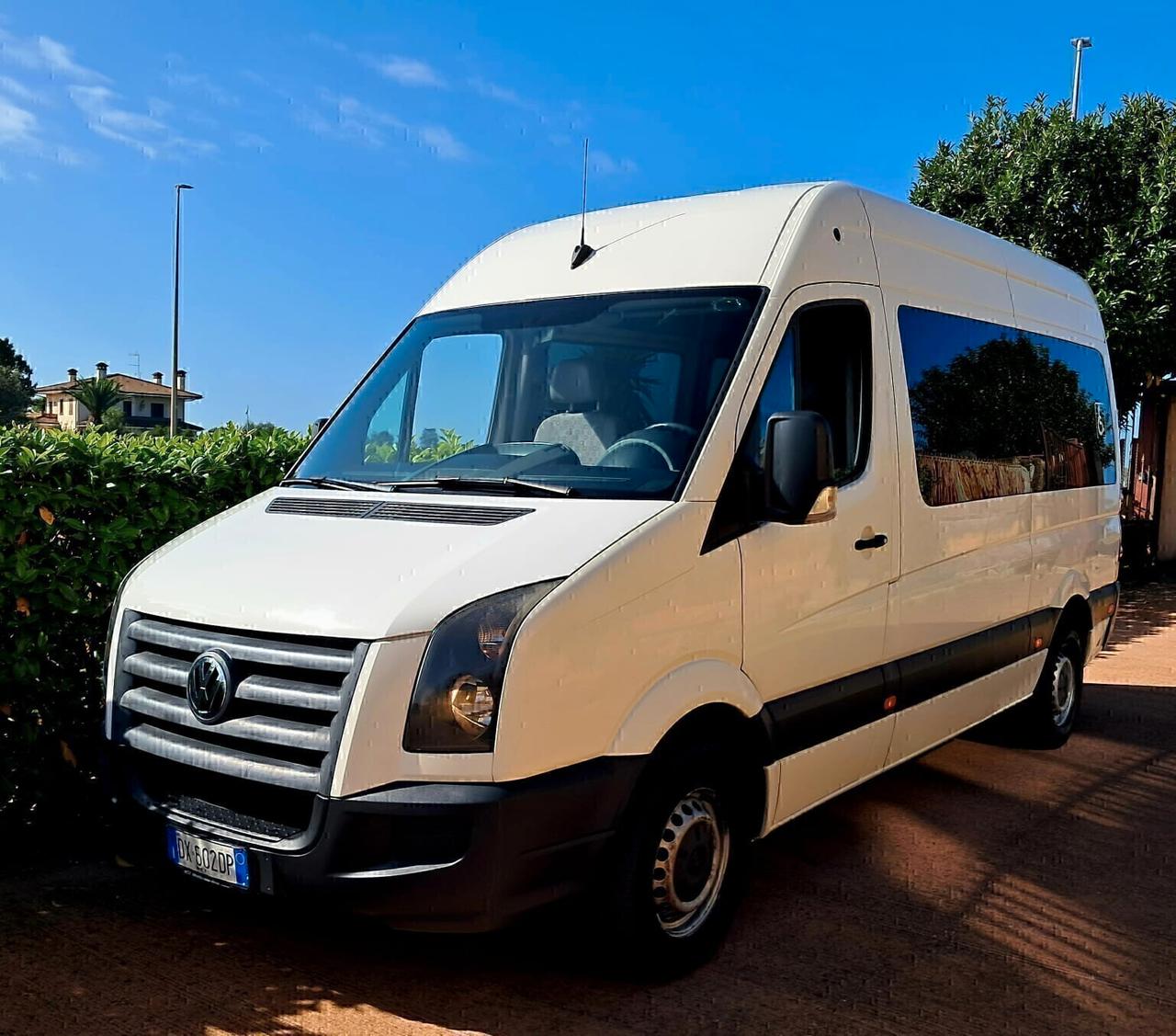 PULMINO VW 9 POSTI 2 CARROZZINE DISABILI PEDANA ELETTROIDRAULICA