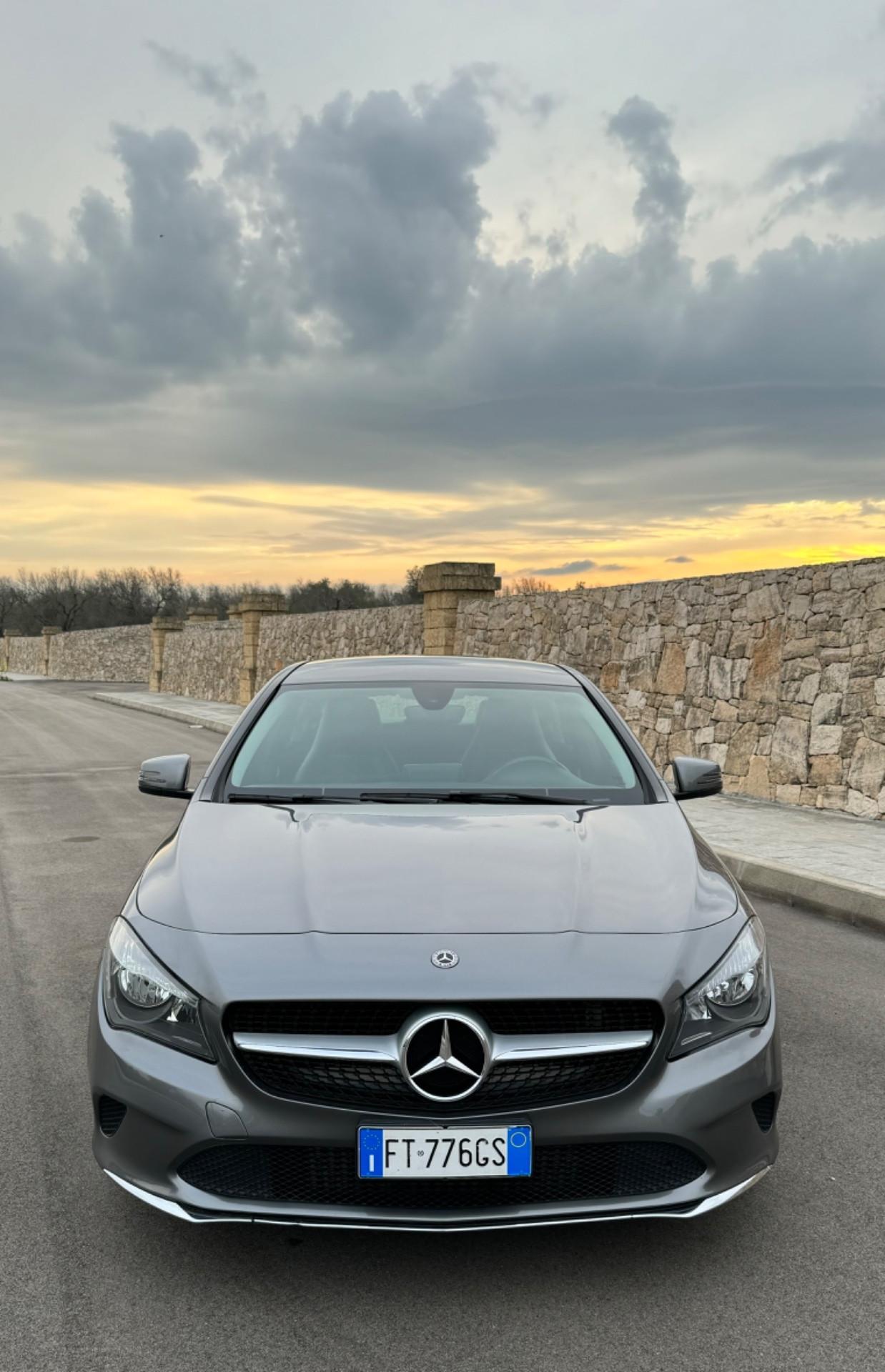 MERCEDES CLA 200 PREMIUM 2019