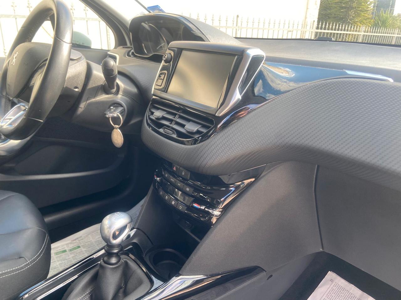 Peugeot 2008 BlueHDi 120 S&S Allure