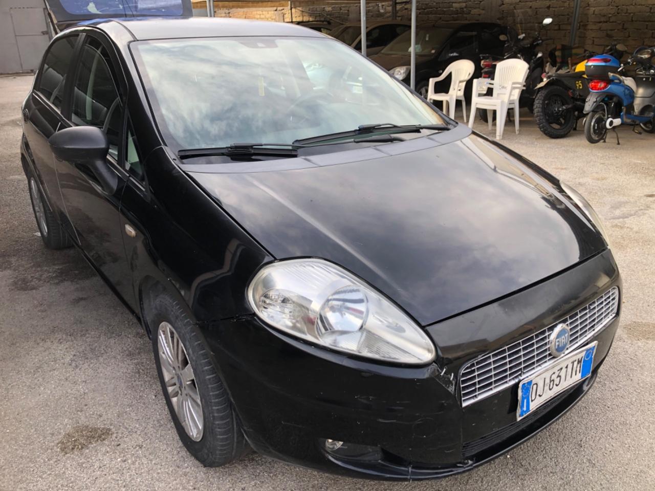 Grande Punto 1.4 Gpl Emotion 07