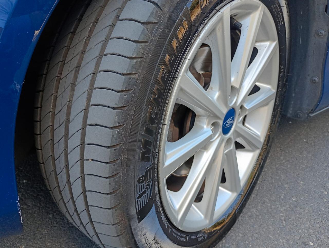 FORD B-MAX 1.6 DIESEL 95 CV TITANIUM 2015