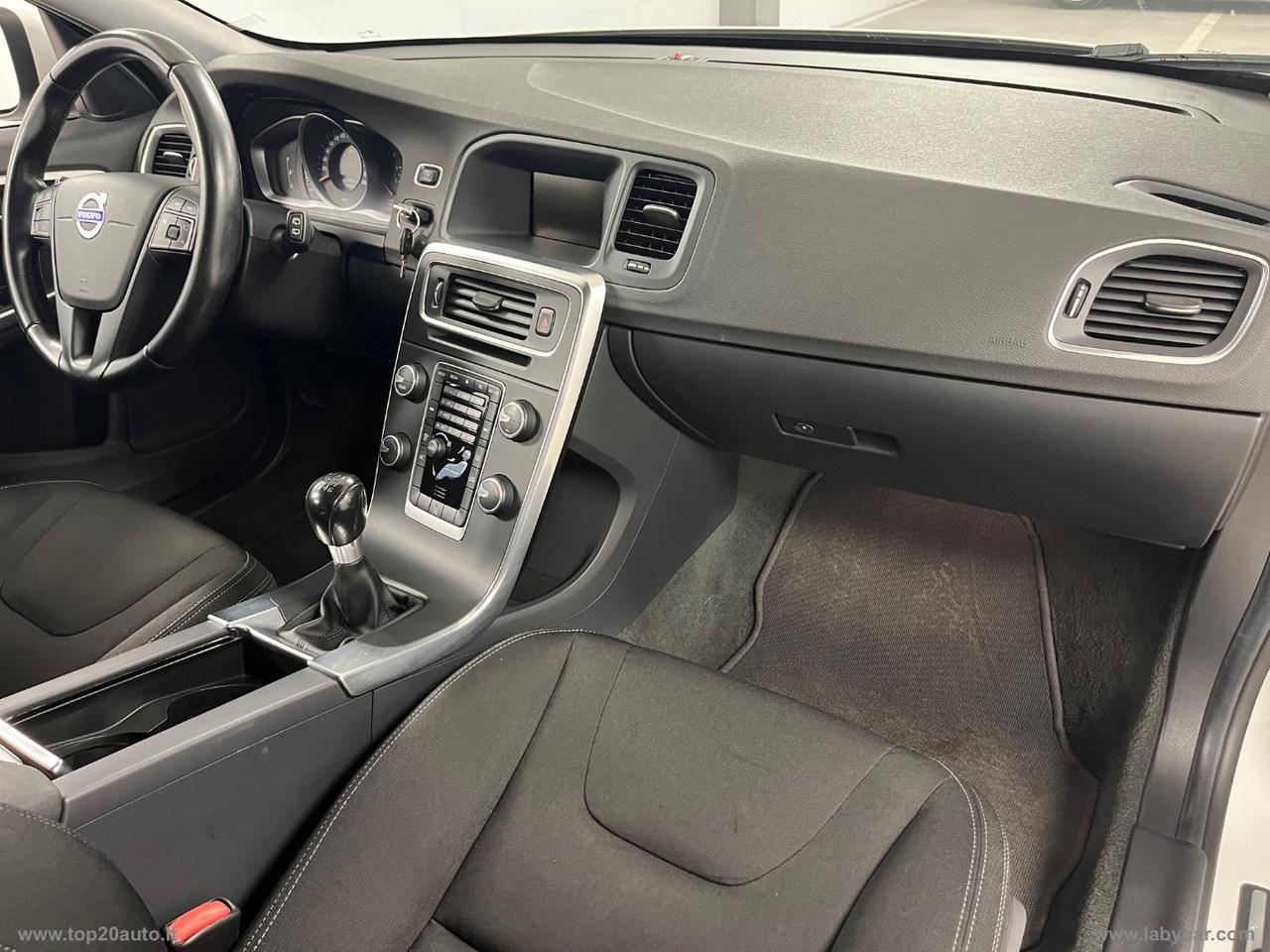 VOLVO V60 D2 1.6 Business|GANCIO TRAINO|97.000 CHILOMETRI CERT.