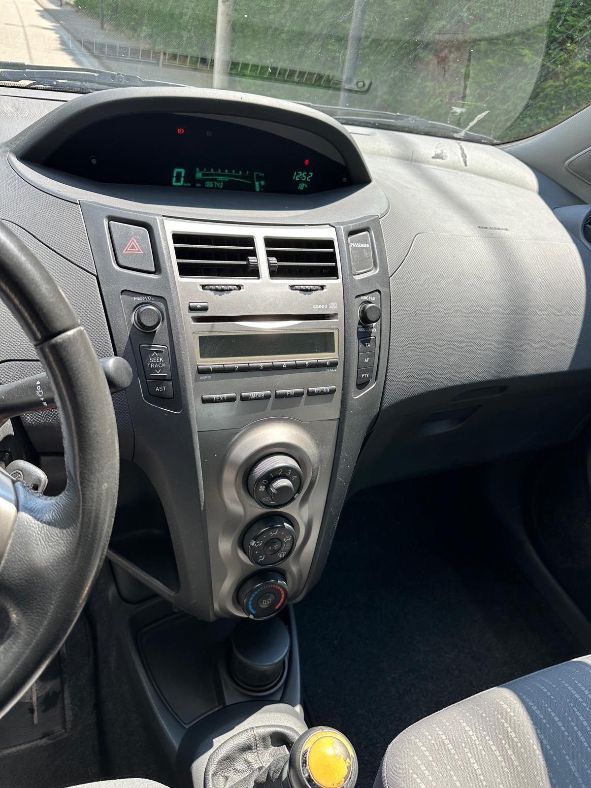Toyota Yaris 1.3 5 porte GPL - NEOPATENTATI
