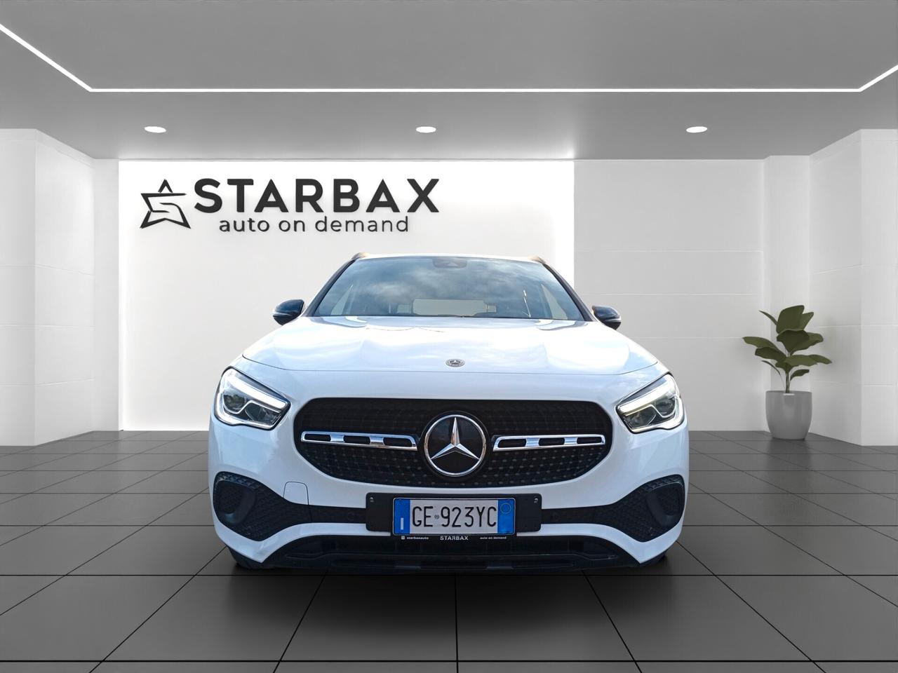 Mercedes-benz GLA 200 d Automatic 4Matic Premium AMG LUCI AMBIENT DISPLAY FULL HD GRANDE