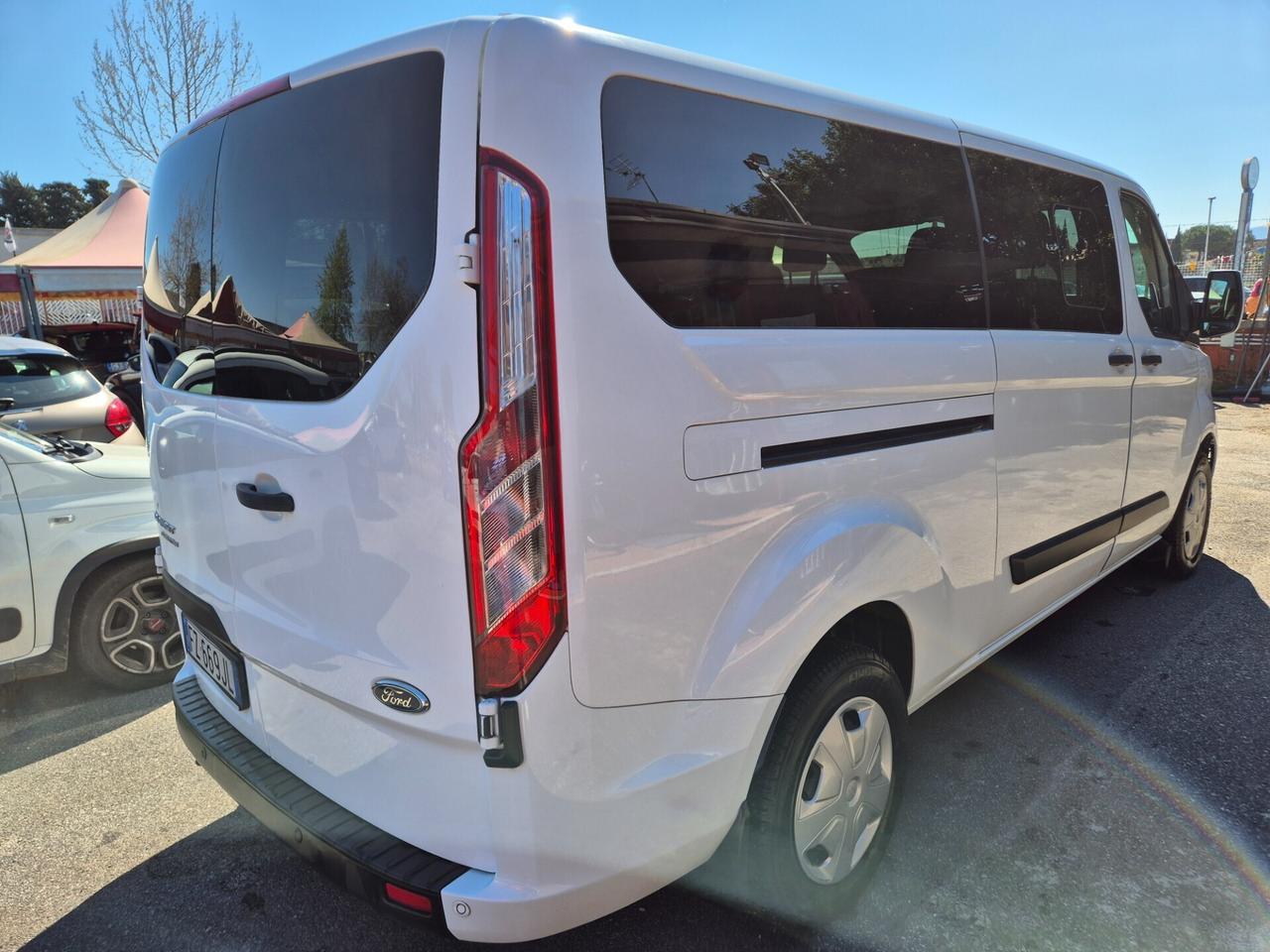 Ford Tourneo Custom 310 2.0 TDCi 130CV PC Titanium