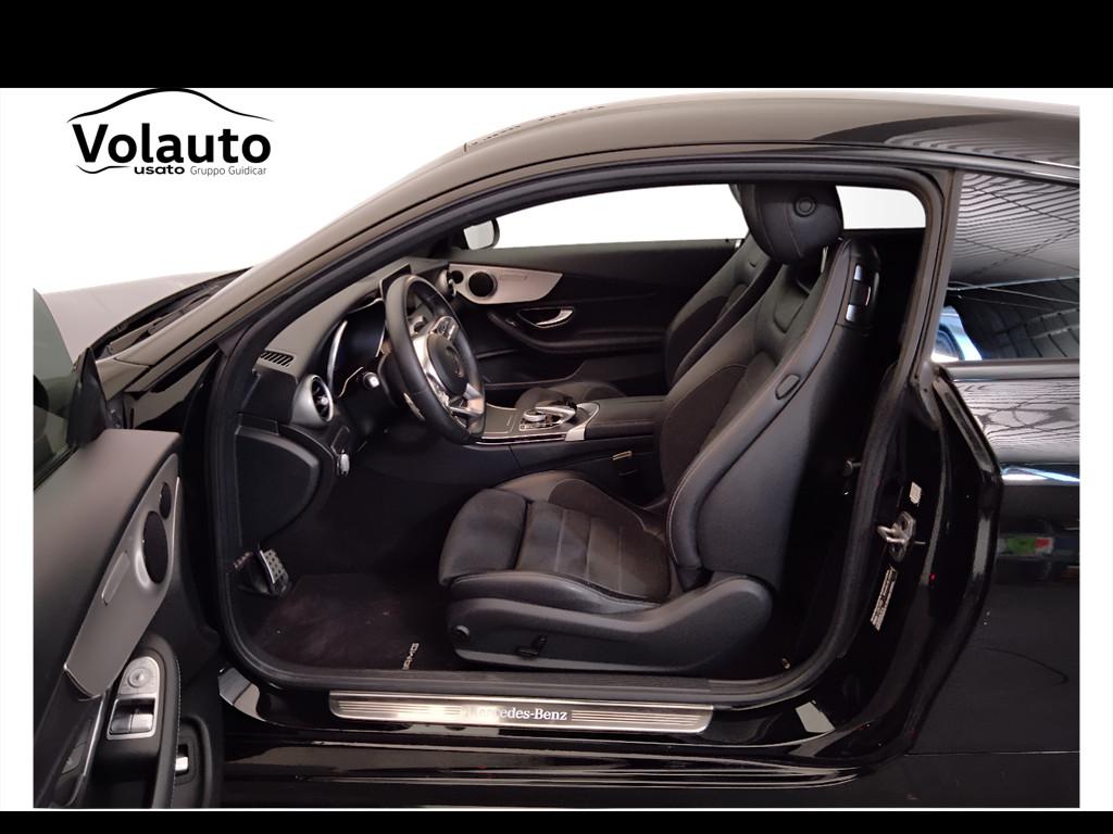 Mercedes-Benz Classe C-C205 2018 Coupe - C Coupe 220 d Premium auto